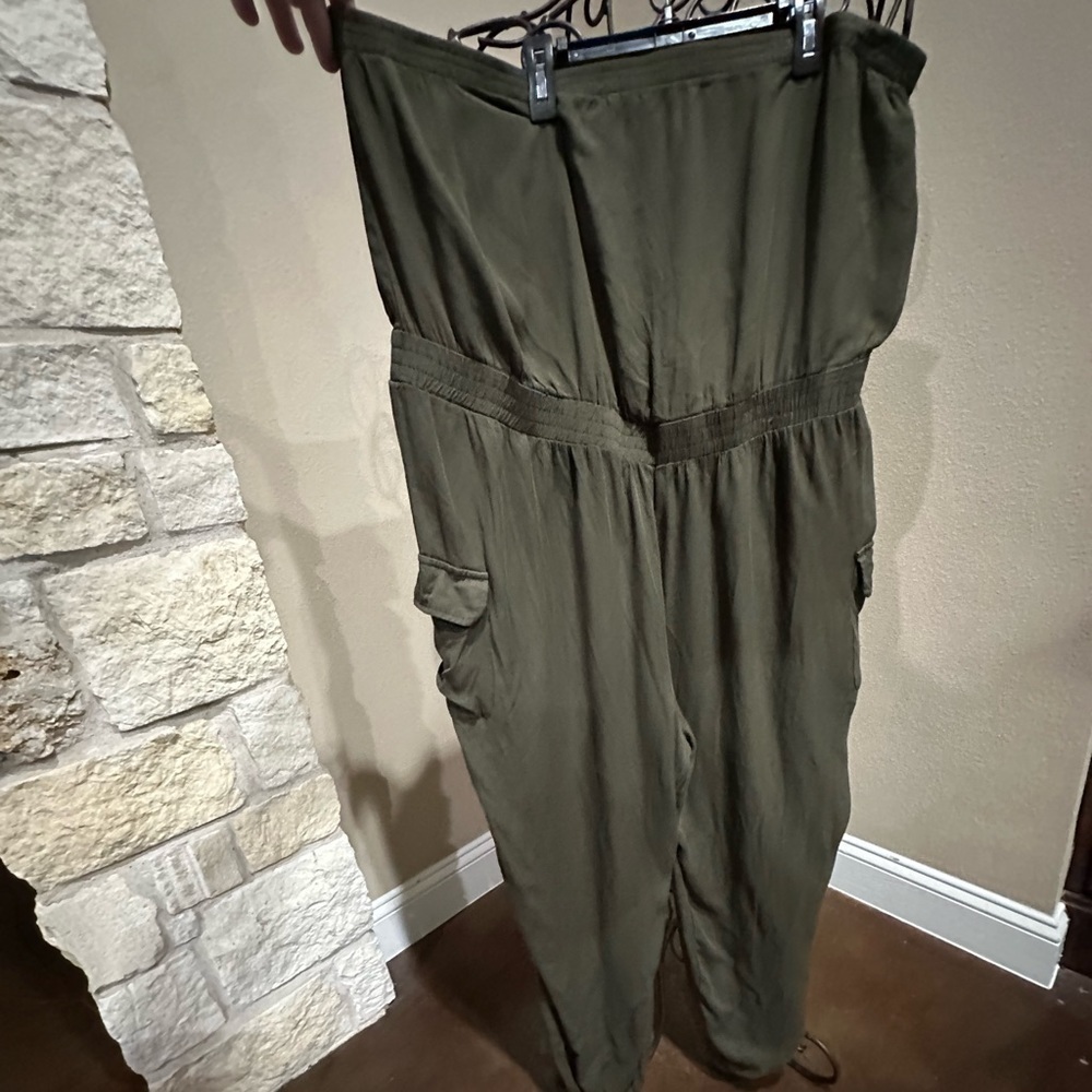 Women’s army green strapless romper